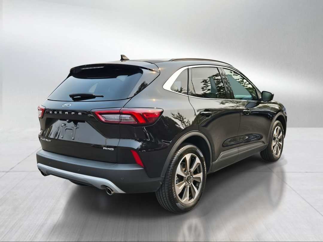 2025 Ford Escape Platinum - Image 3
