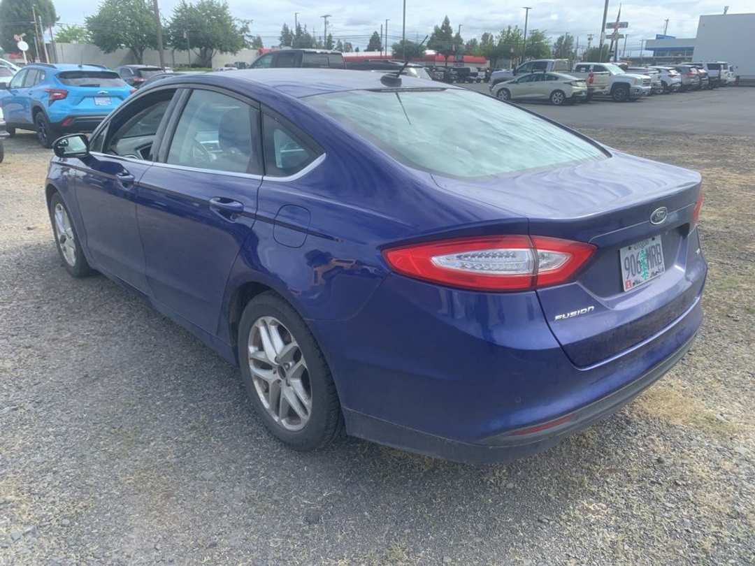 2014 Ford Fusion SE - Image 2