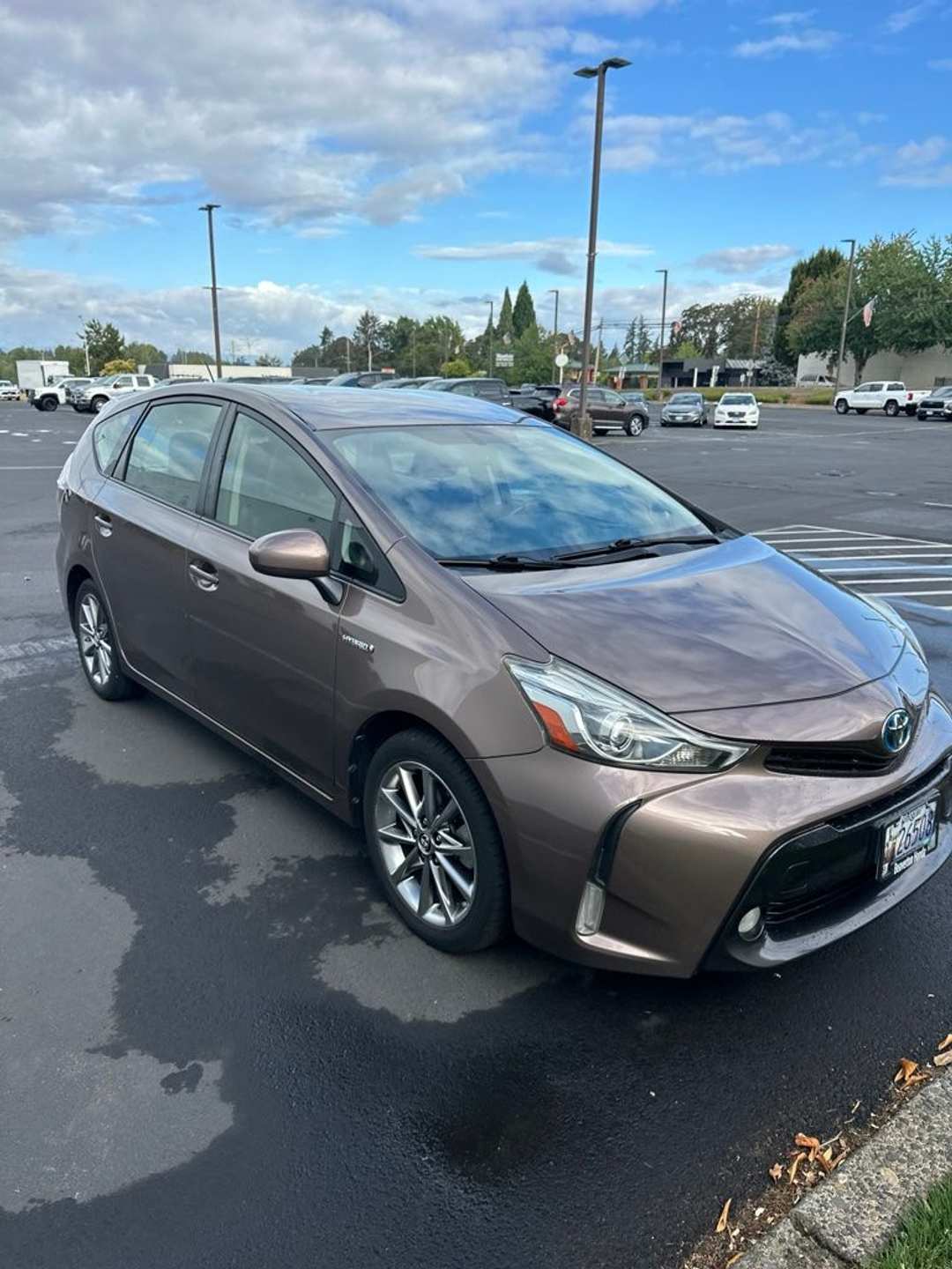 2015 Toyota Prius V Five - Image 2