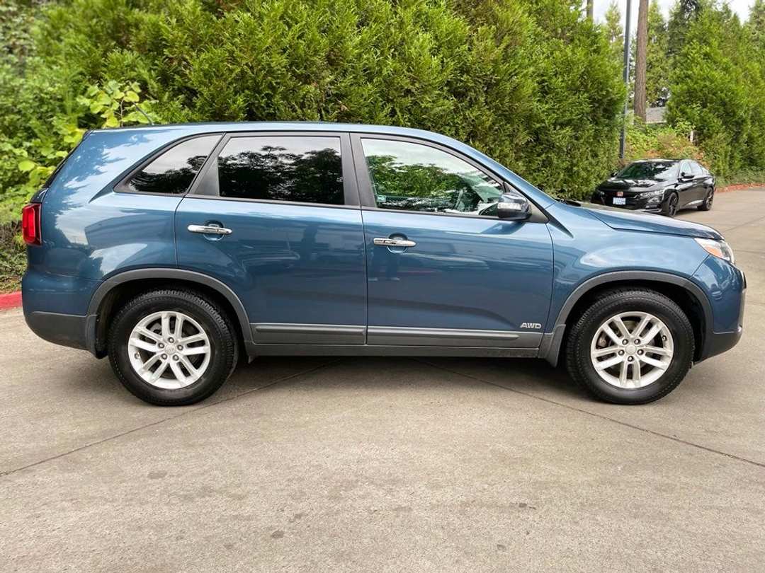2014 Kia Sorento LX - Image 3