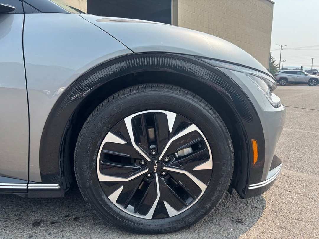 2024 Kia Ev6 Wind - Image 2