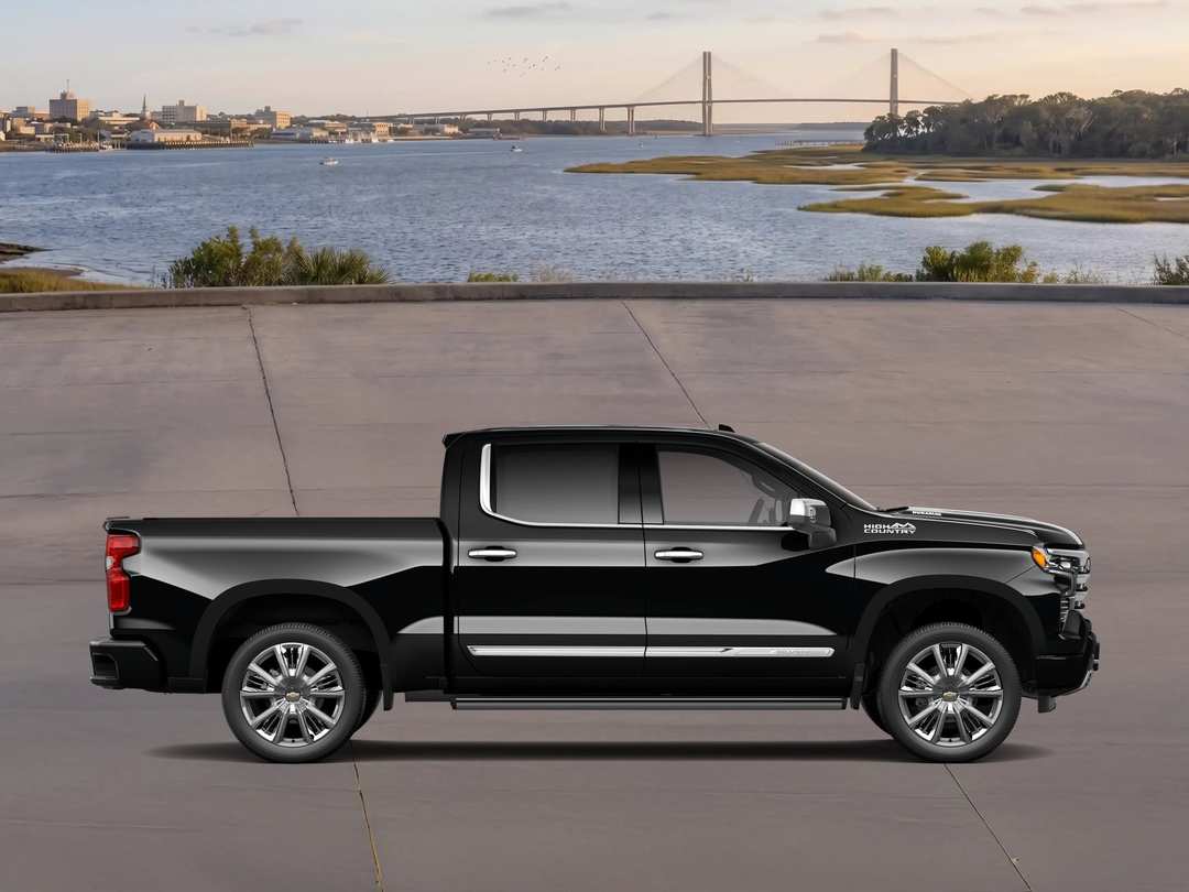 2026 Chevrolet Silverado 1500 High Country - Image 3