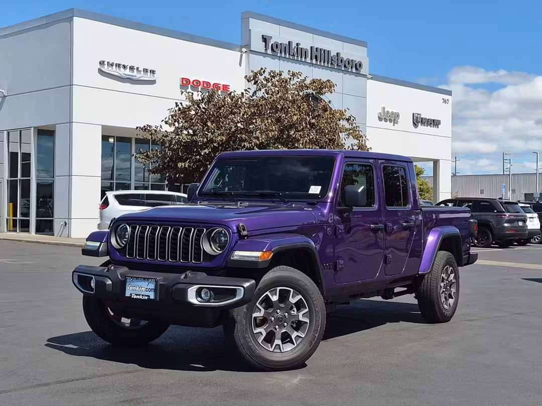 2026 Jeep Gladiator Sahara - Image 2