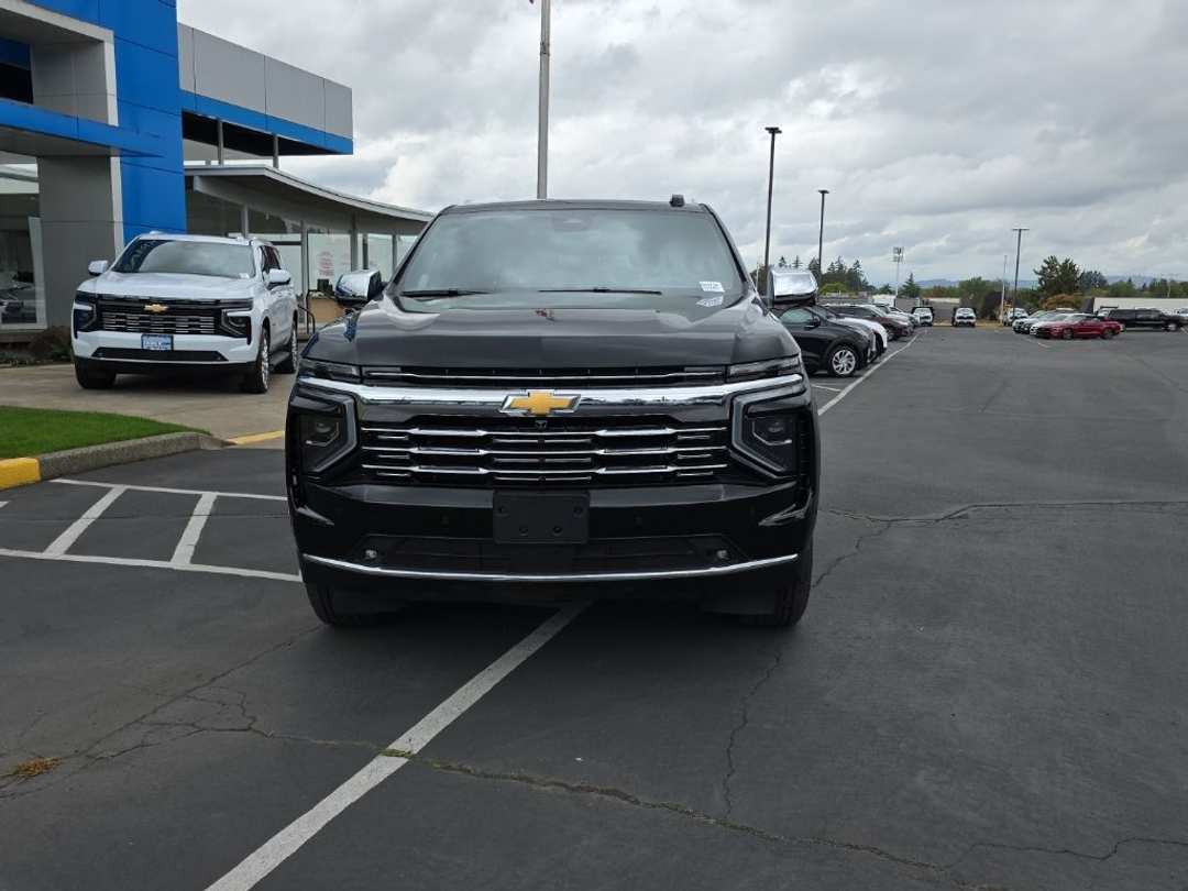 2025 Chevrolet Tahoe Premier - Image 2