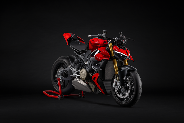 2026 Ducati Streetfighter V4S Corse