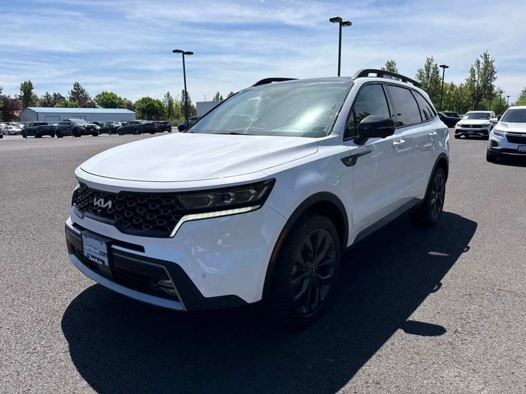 2022 Kia Sorento XLine SX Prestige - Image 3