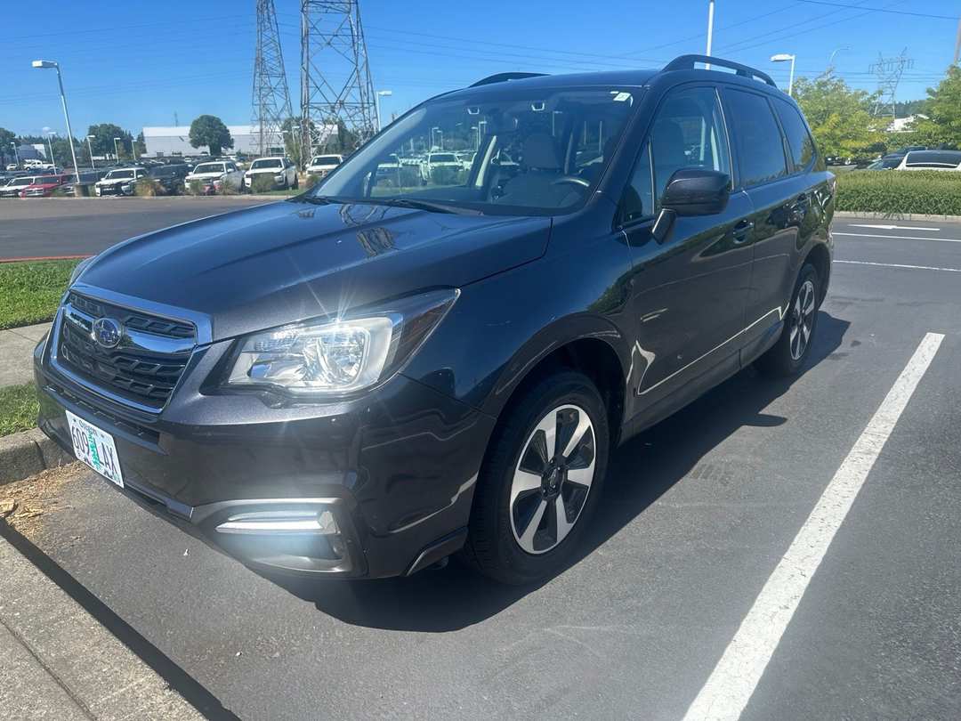 2018 Subaru Forester 2.5i Premium - Image 2