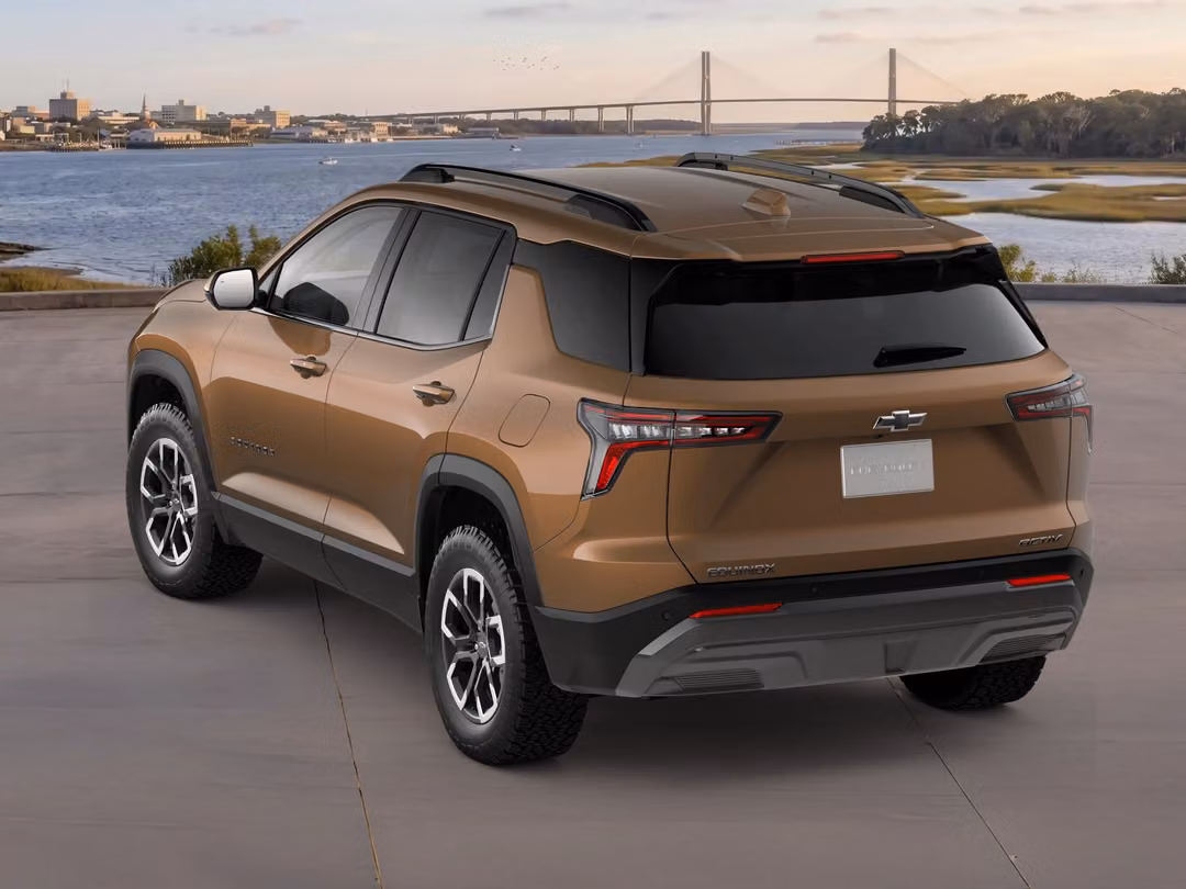 2027 Chevrolet Equinox ACTIV - Image 2