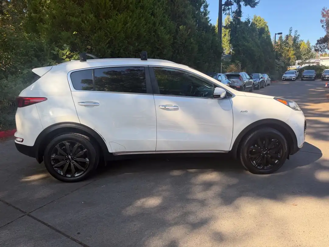 2019 Kia Sportage EX - Image 2