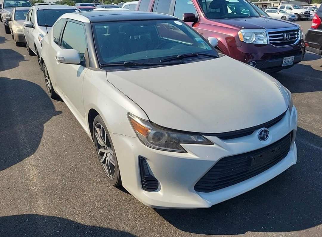 2015 Scion Tc Base - Image 2