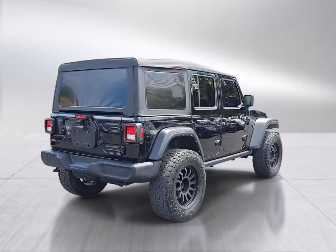 2022 Jeep Wrangler Unlimited Willys - Image 3