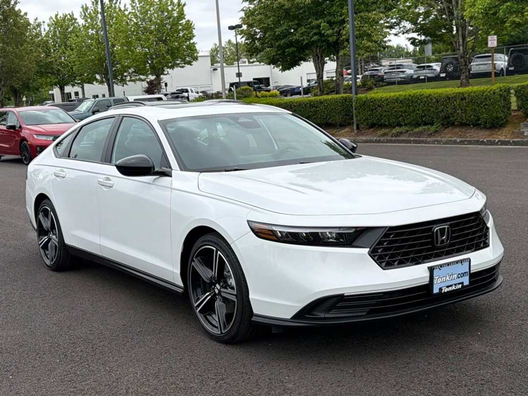 2026 Honda Accord Hybrid Sport - Image 2