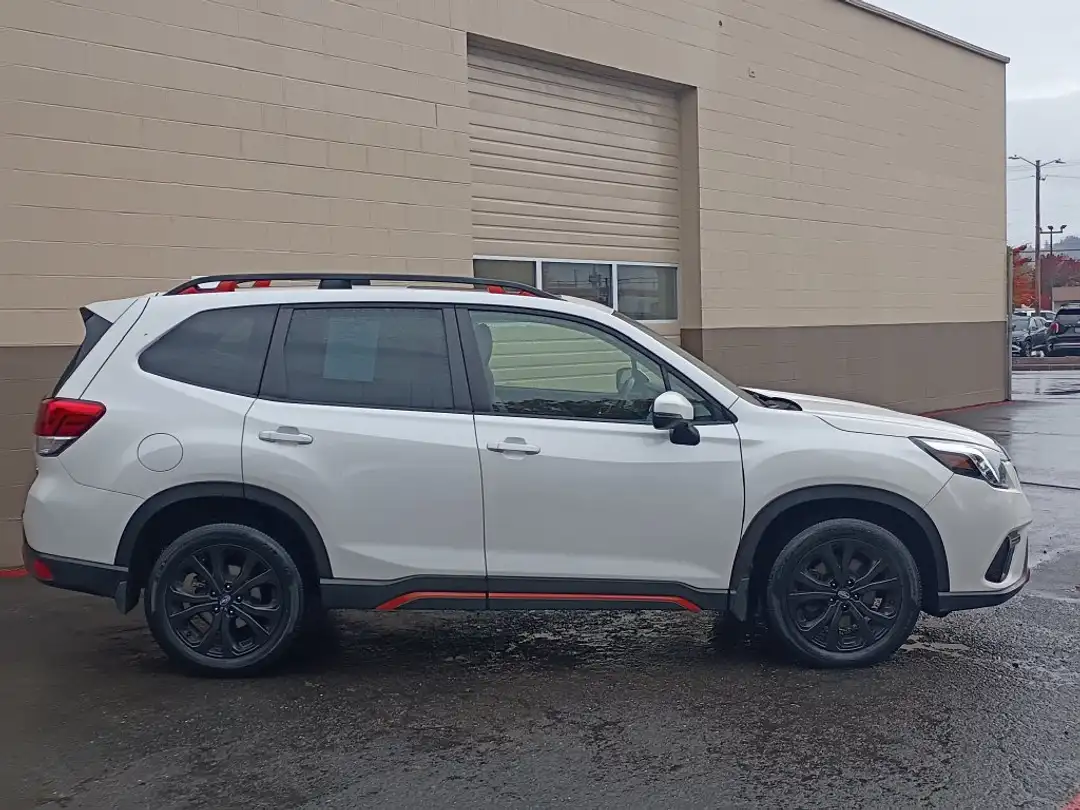 2023 Subaru Forester Sport - Image 3