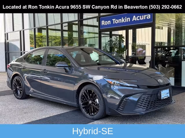 2025 Toyota Camry SE