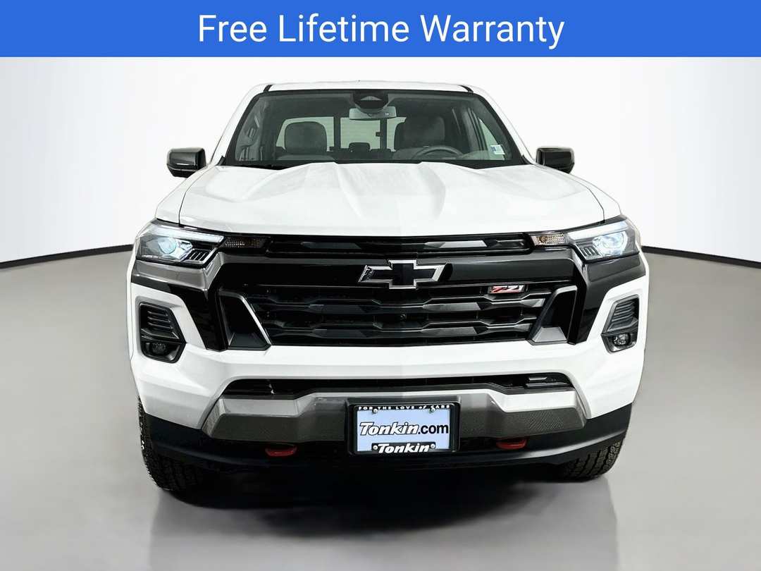 2026 Chevrolet Colorado Z71 - Image 2