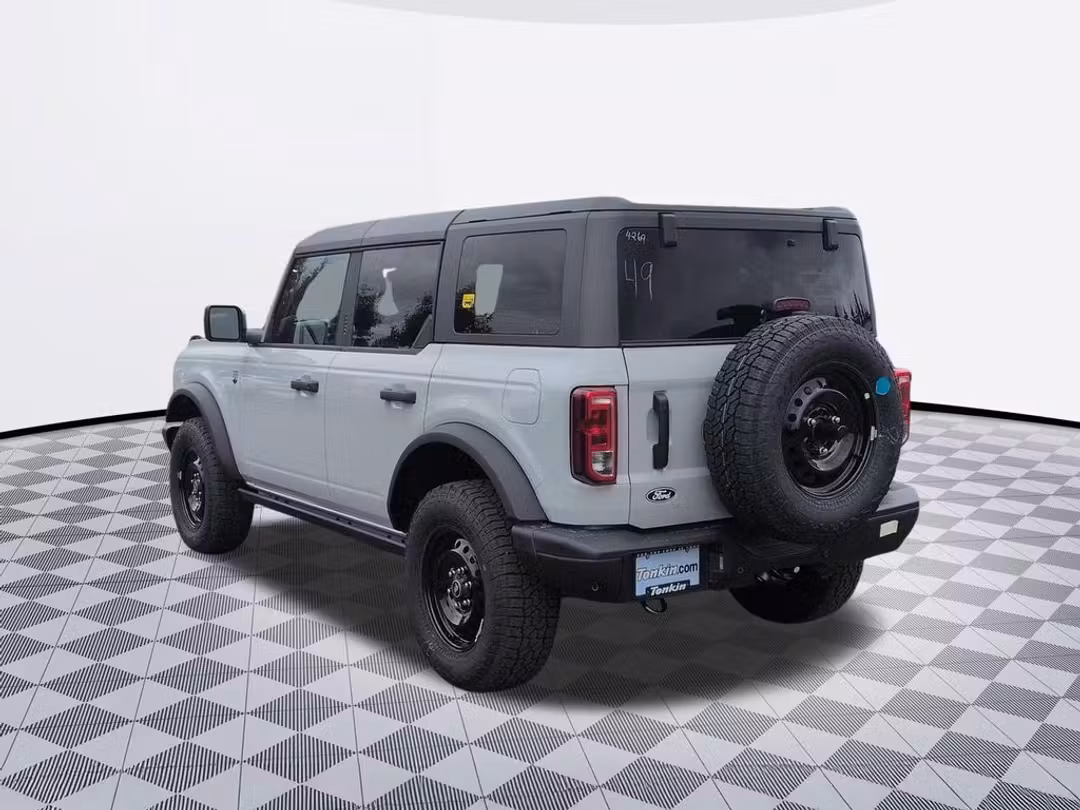 2026 Ford Bronco Big Bend - Image 3