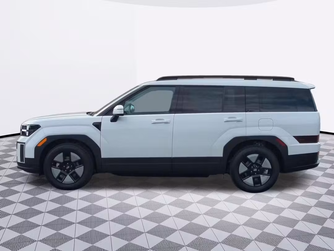 2026 Hyundai Santa Fe Hybrid SEL - Image 3