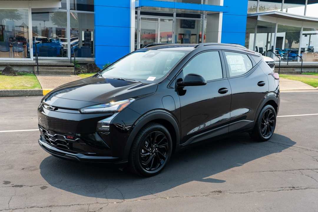 2027 Chevrolet Bolt Ev RS - Image 2