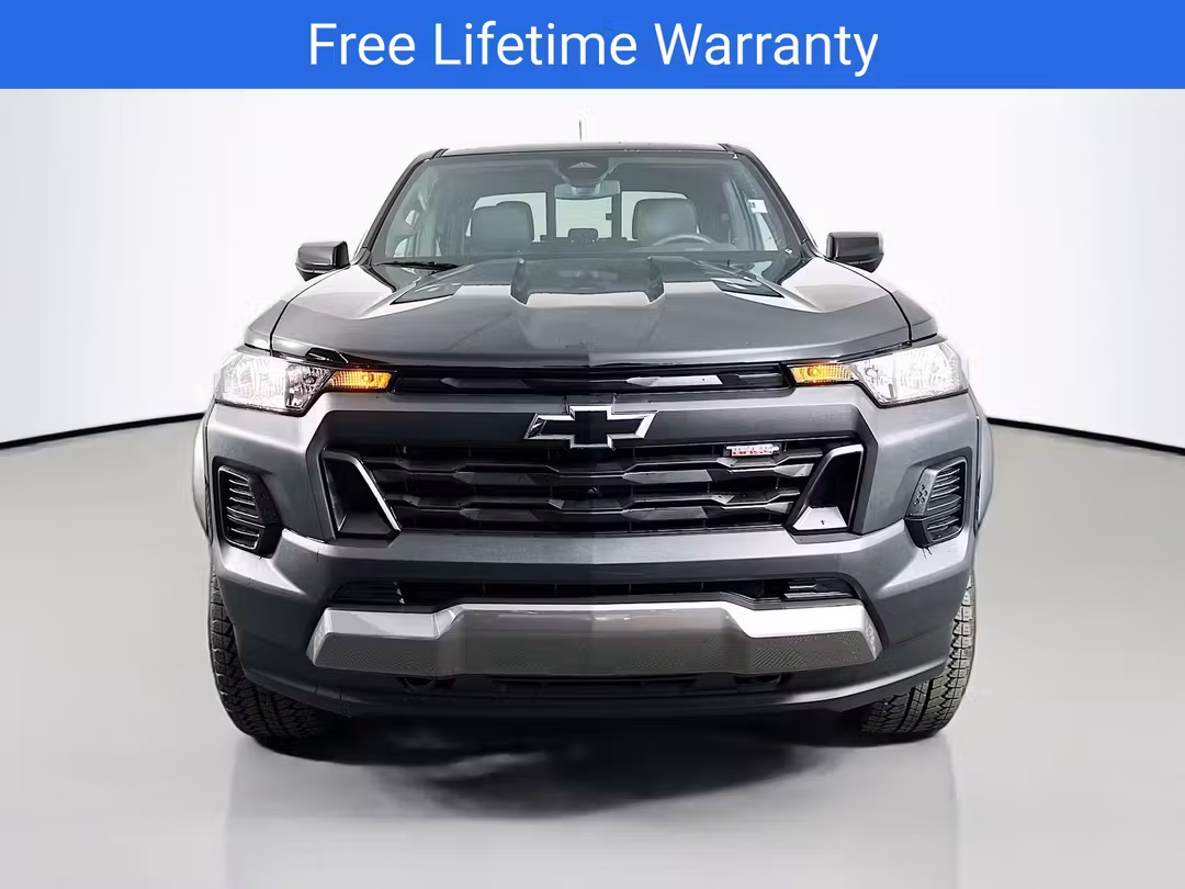 2026 Chevrolet Colorado Trail Boss - Image 2