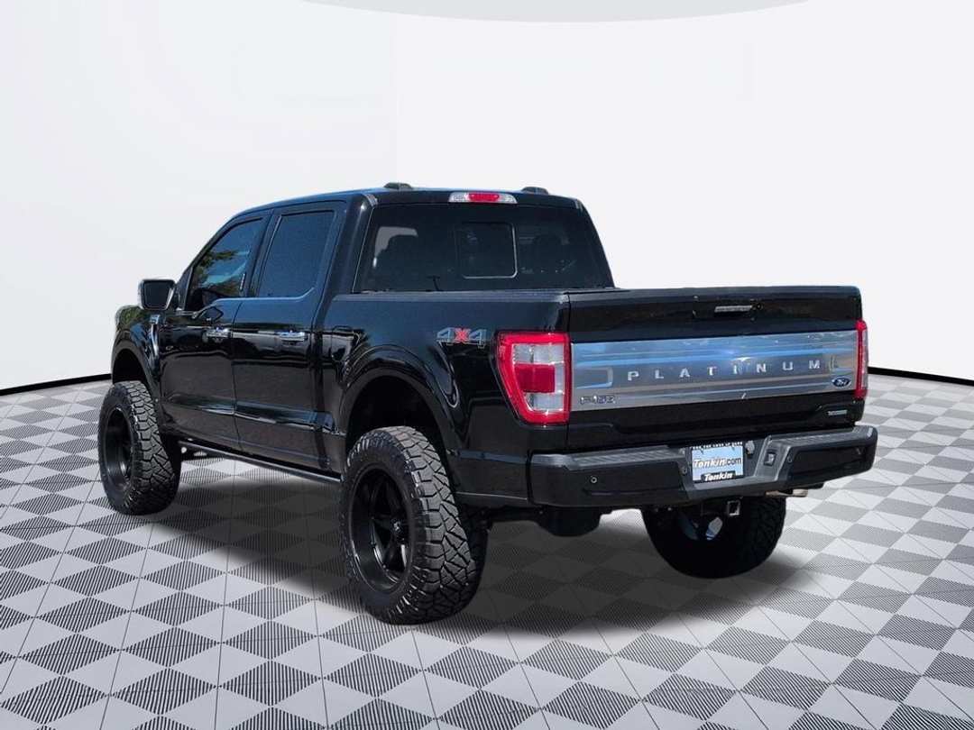 2023 Ford F-150 Platinum - Image 3