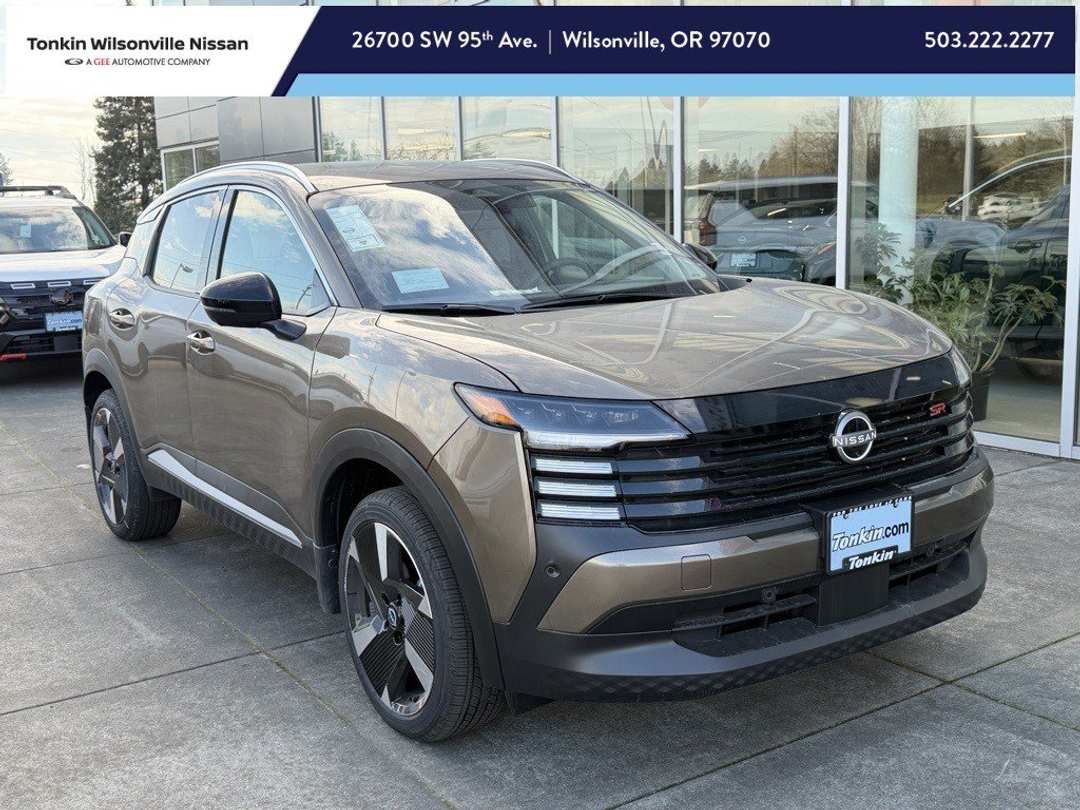 2026 Nissan Kicks SR - Image 2