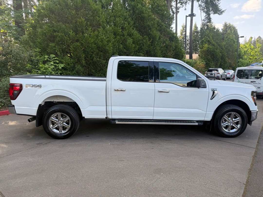 2024 Ford F-150 XLT - Image 2