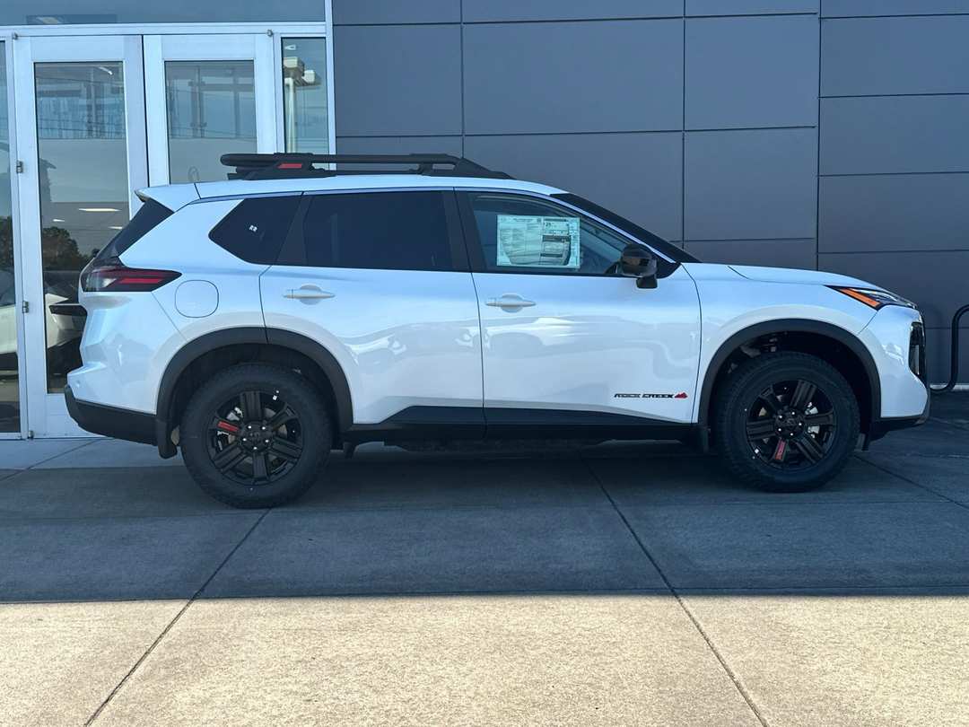 2026 Nissan Rogue Rock Creek - Image 3