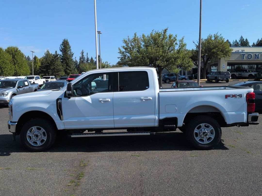 2026 Ford F-250Sd XLT - Image 2