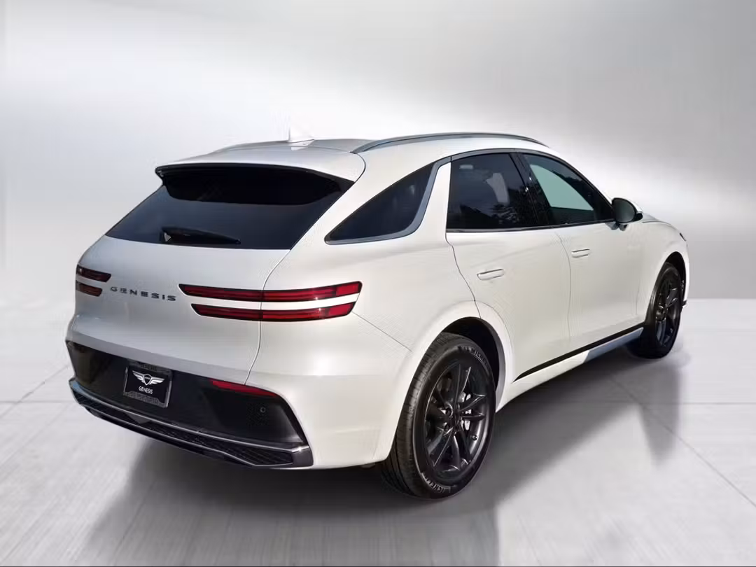 2027 Genesis Gv70 2.5T Select - Image 3