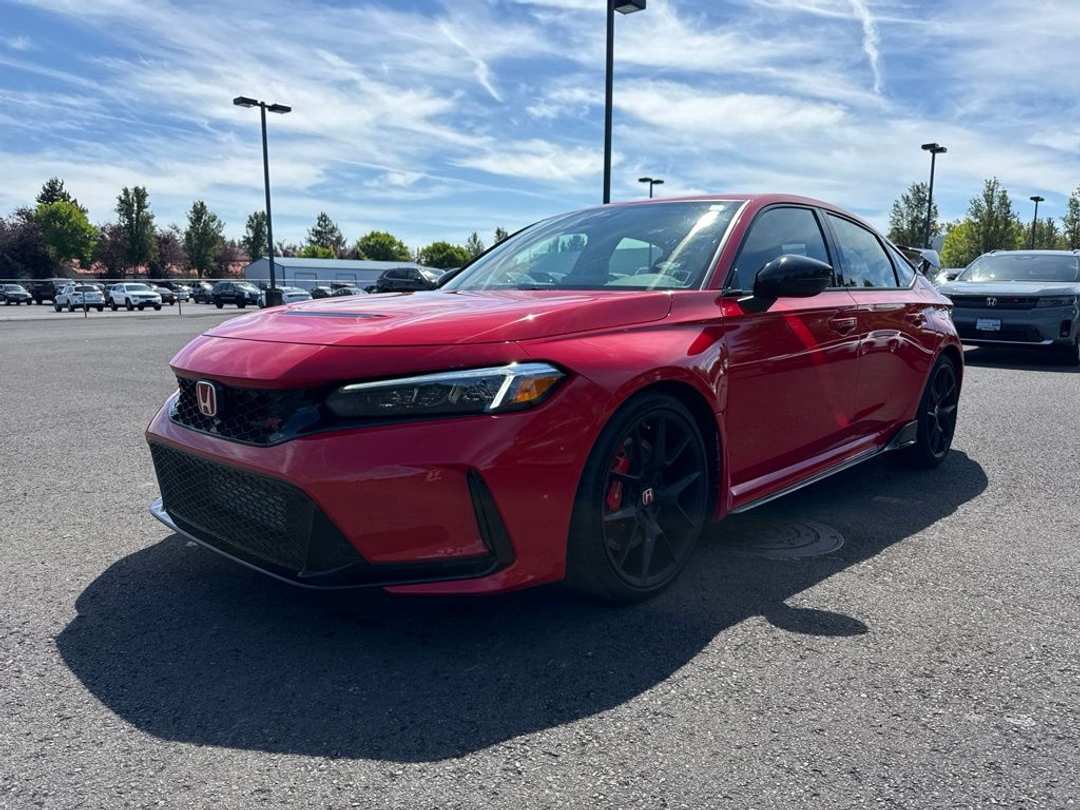 2025 Honda Civic Type R - Image 3