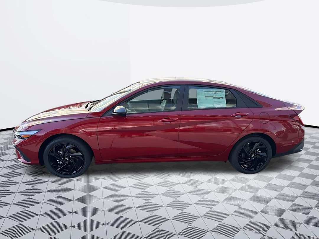 2026 Hyundai Elantra Hybrid SEL Sport - Image 2
