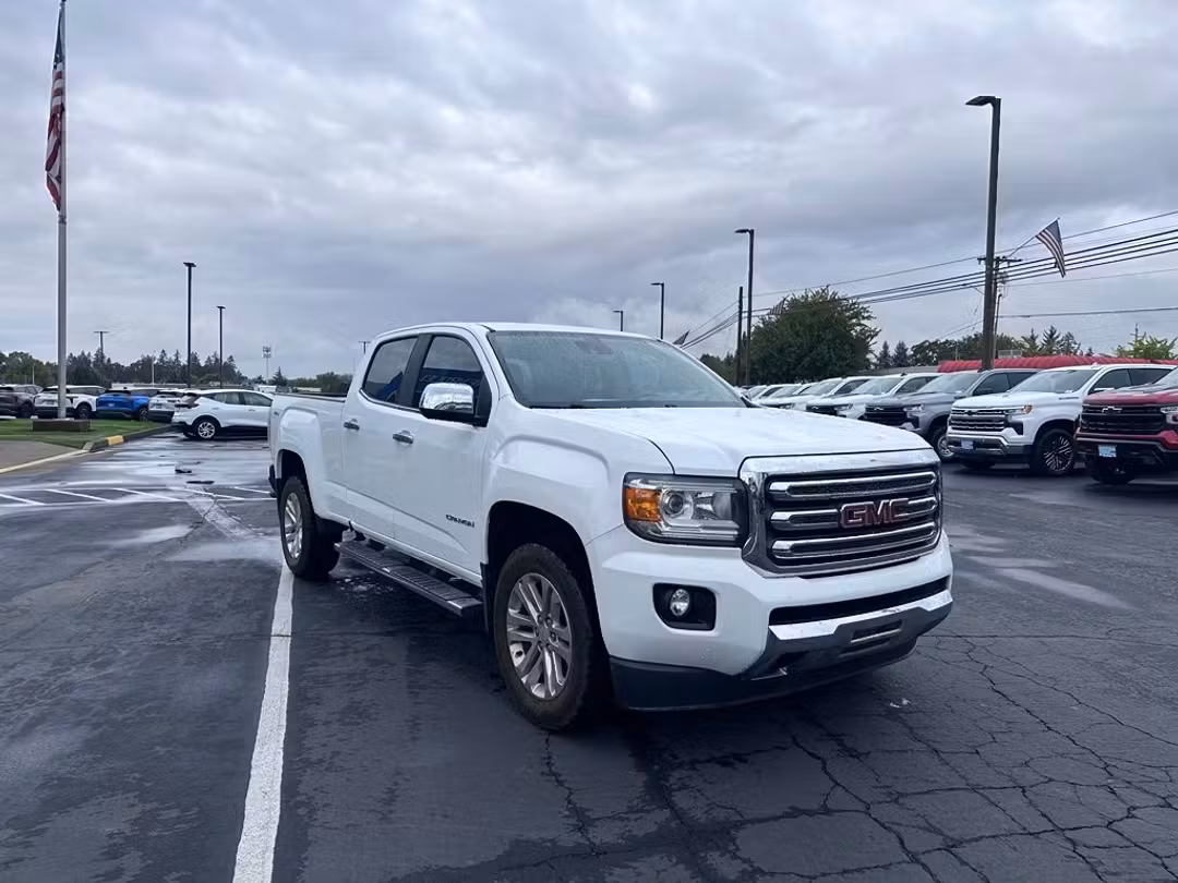 2017 GMC Canyon SLT - Image 3