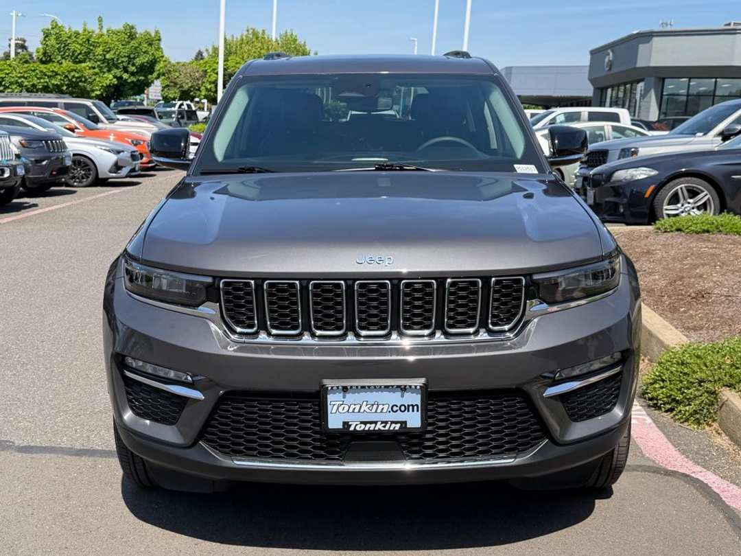 2022 Jeep Grand Cherokee 4xe - Image 3