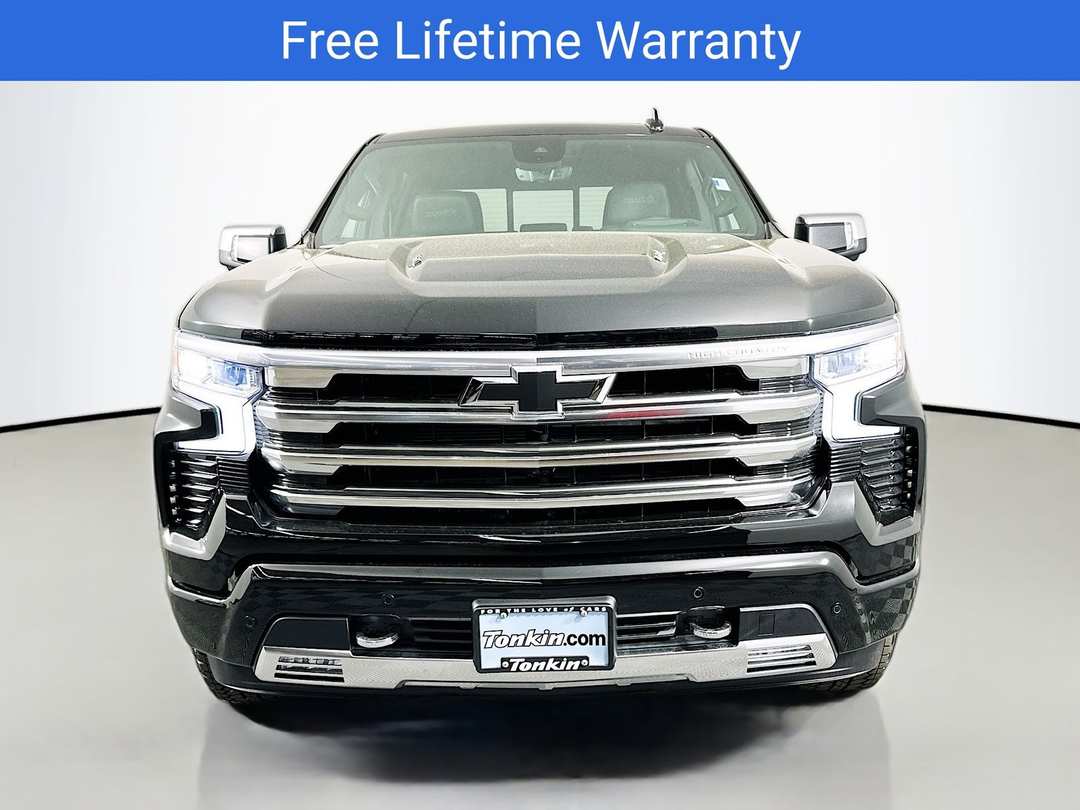 2026 Chevrolet Silverado 1500 High Country - Image 2