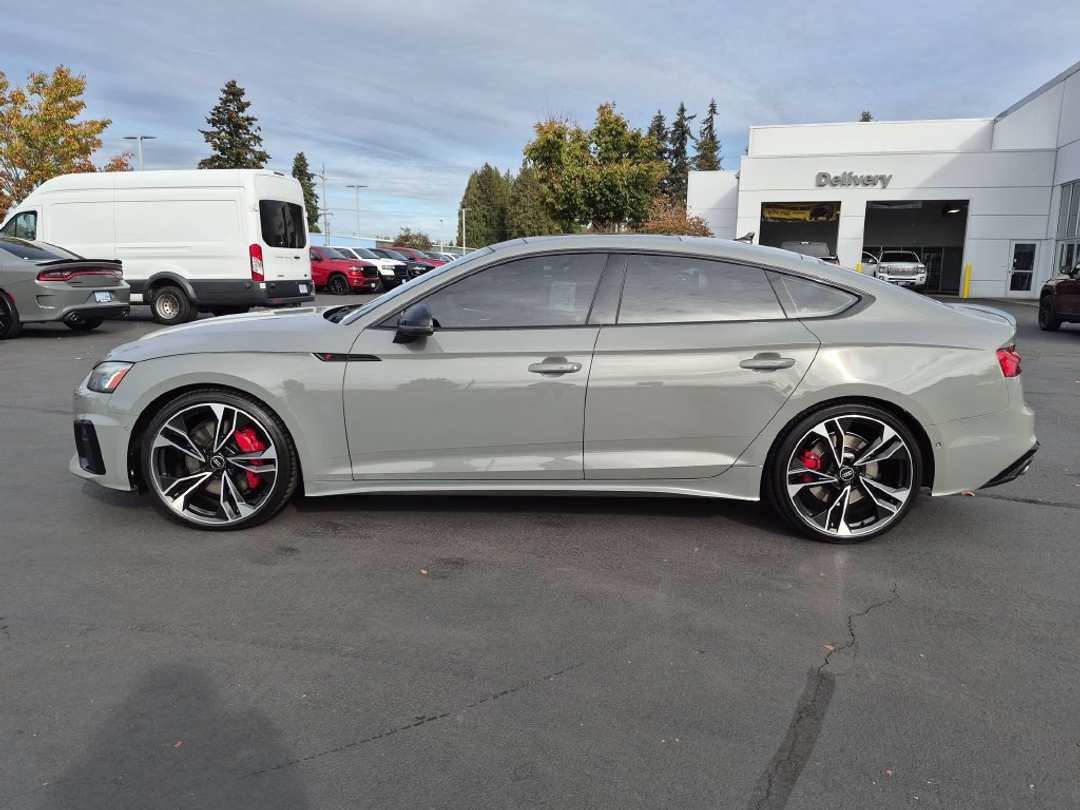 2022 Audi S5 Sportback Prestige - Image 3