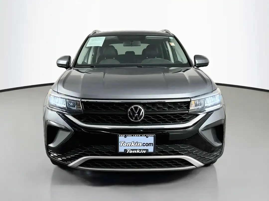 2022 Volkswagen Taos 1.5T SE - Image 2