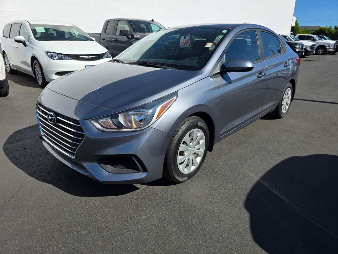 2020 Hyundai Accent SE - Image 2