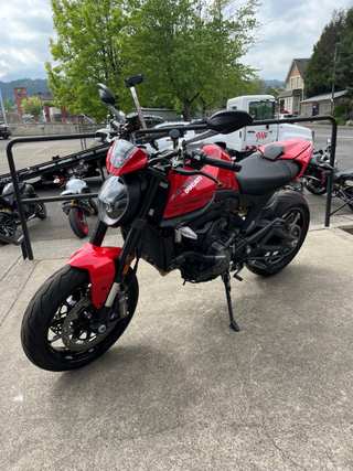 2025 Ducati Monster Plus 937 Demo