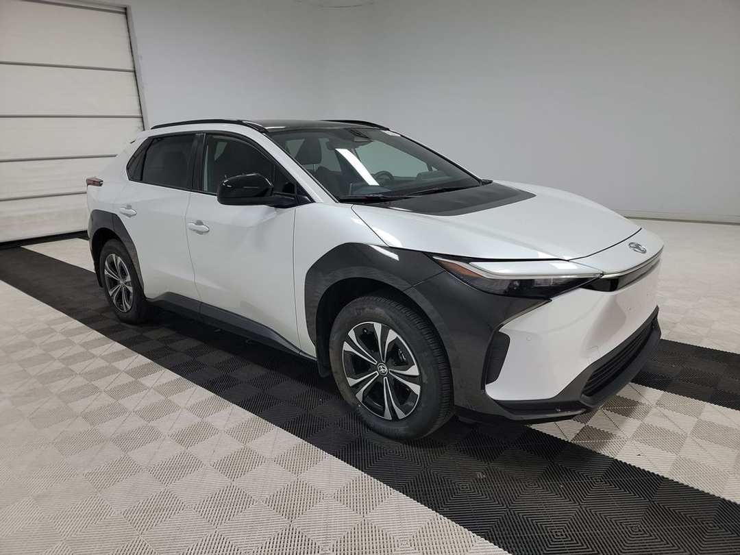 2024 Toyota Bz4X XLE - Image 2