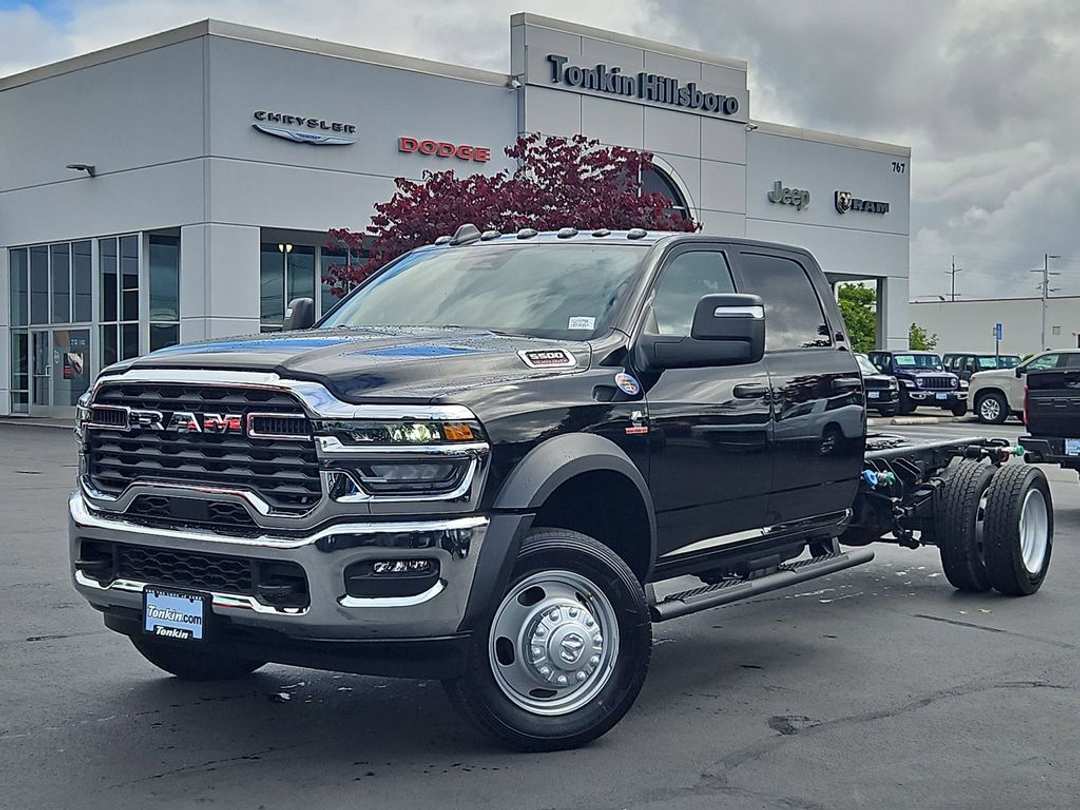 2026 Ram 5500Hd Tradesman - Image 2