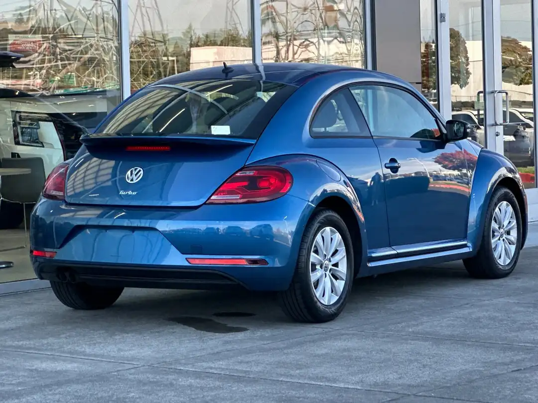 2019 Volkswagen Beetle 2.0T S - Image 3