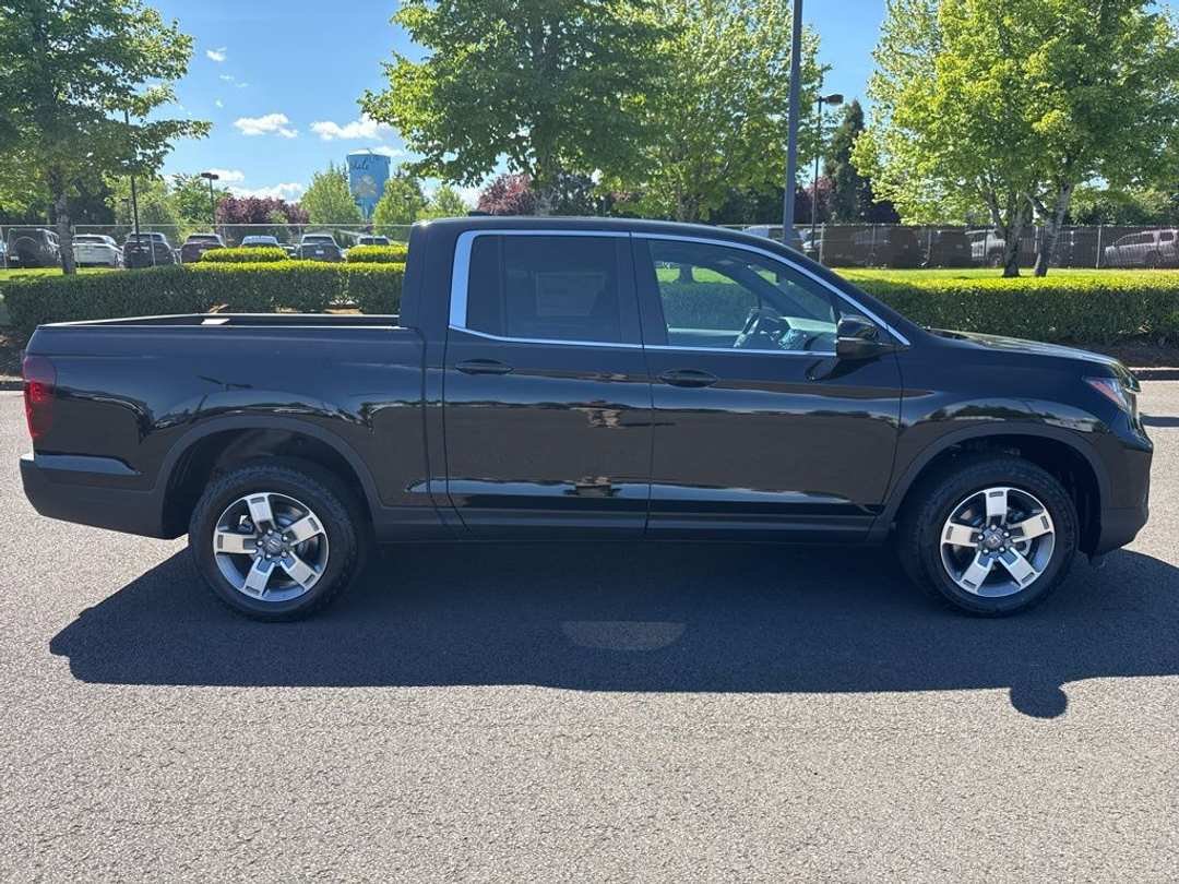2026 Honda Ridgeline RTL - Image 2