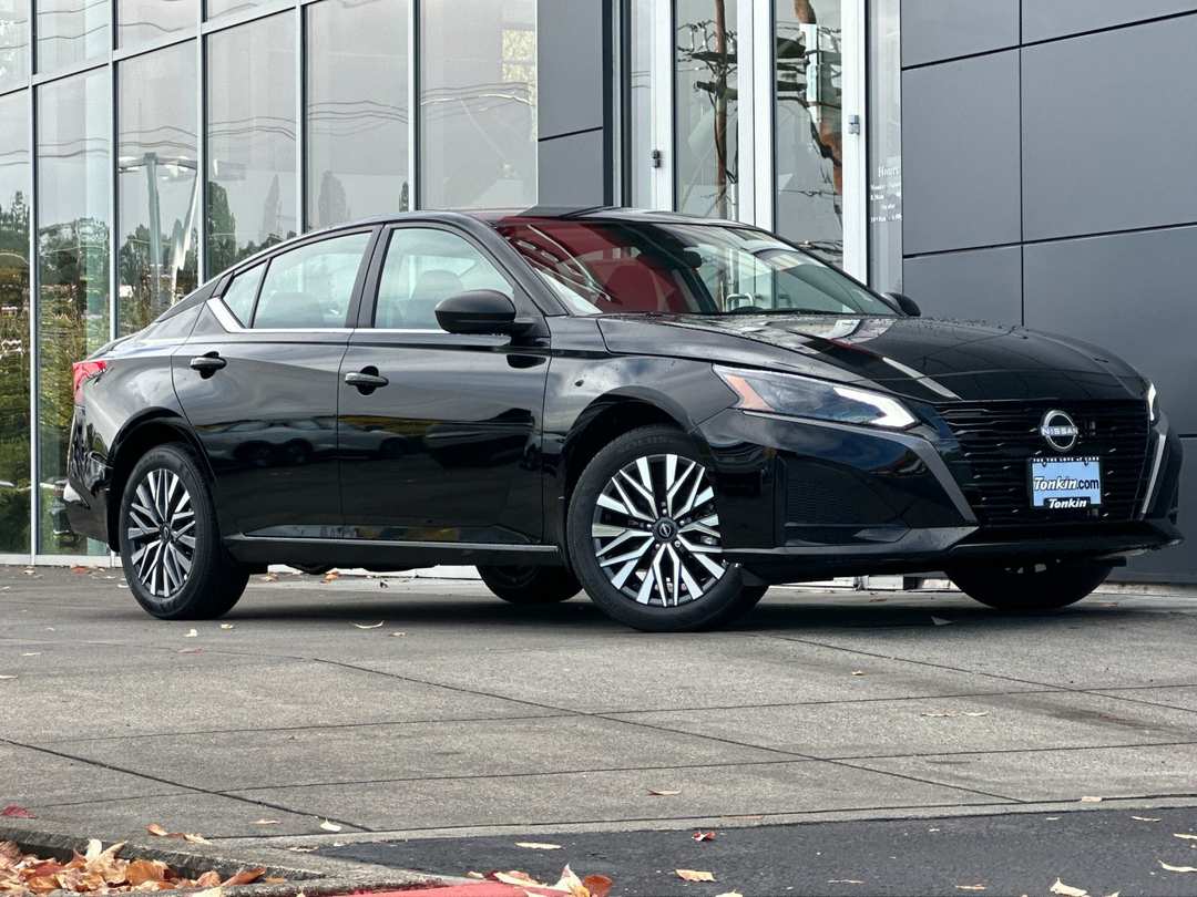 2026 Nissan Altima 2.5 SV - Image 2
