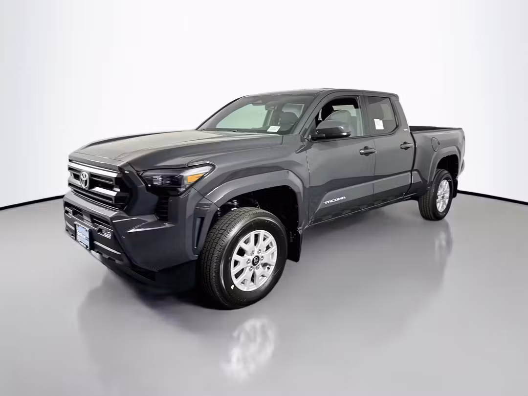 2026 Toyota Tacoma SR5 - Image 3