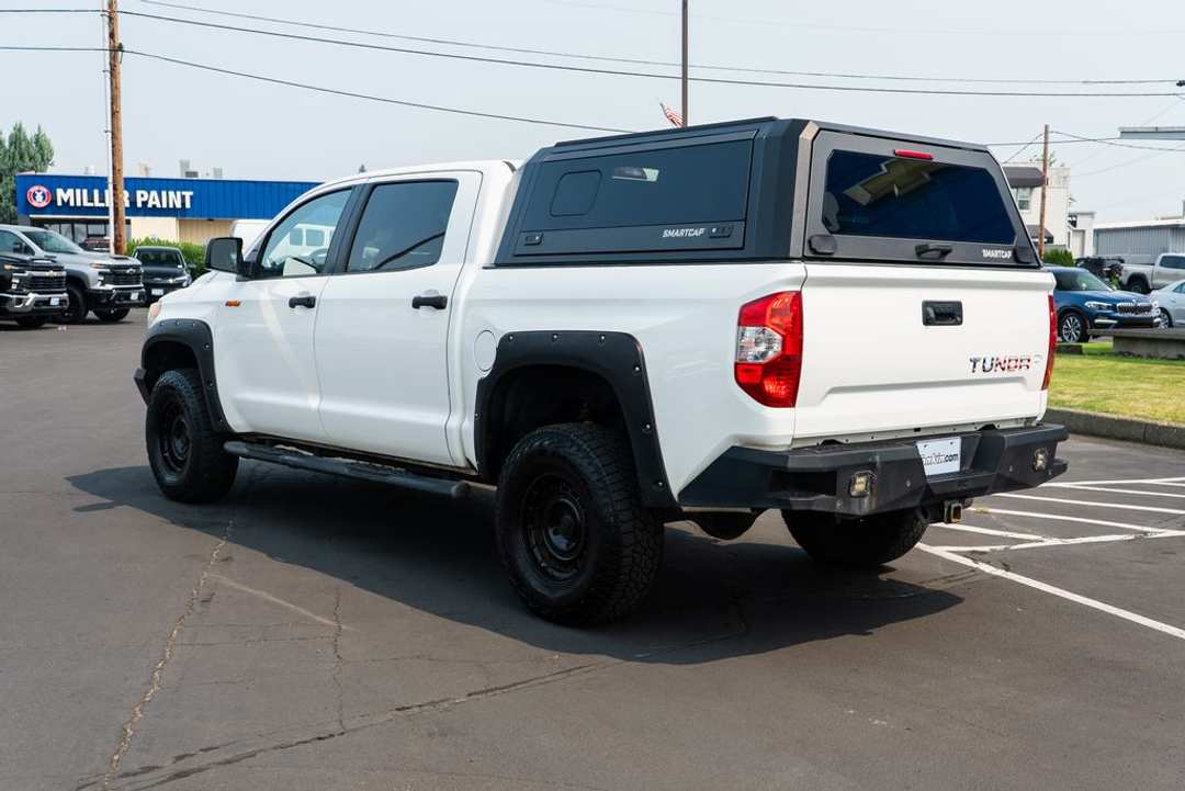 2014 Toyota Tundra SR5 - Image 2