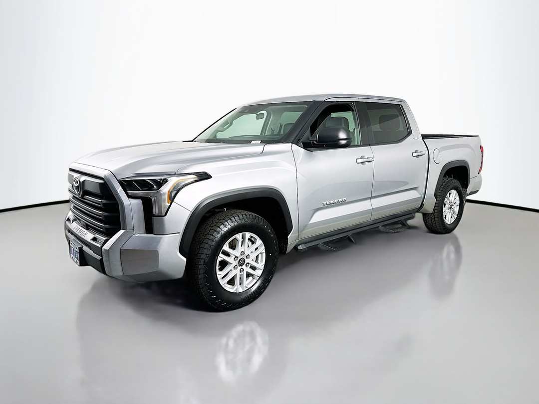 2023 Toyota Tundra SR5 - Image 3