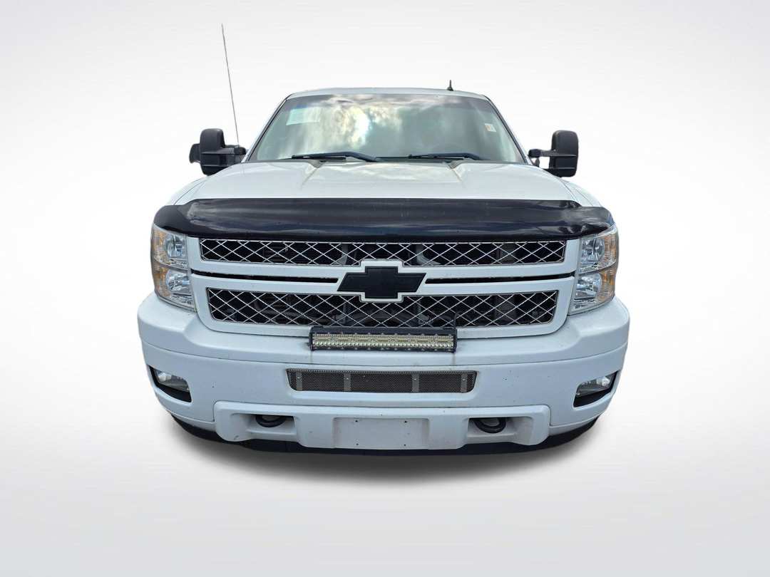 2013 Chevrolet Silverado 2500Hd LT - Image 3