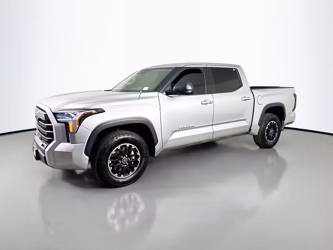 2023 Toyota Tundra SR5 - Image 3