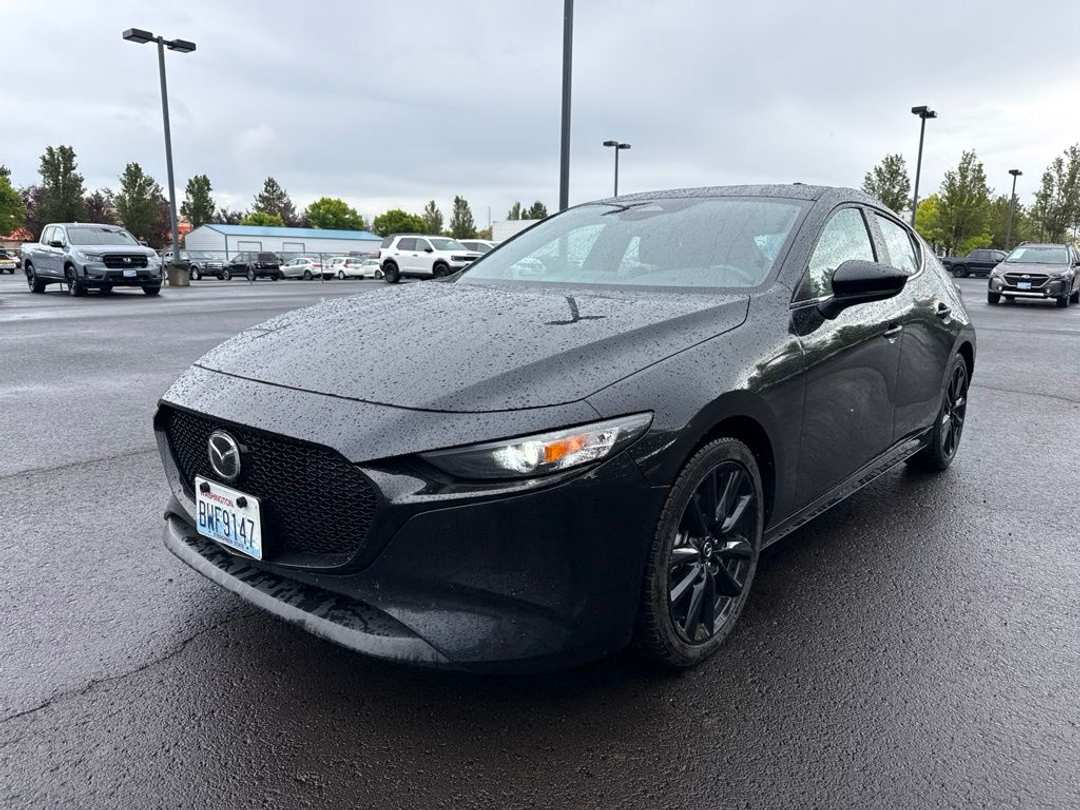 2024 MAZDA Mazda3 2.5 S Select Sport - Image 3