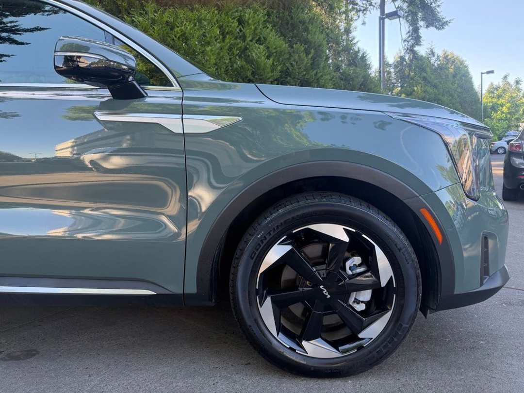 2025 Kia Sorento Hybrid SX Prestige - Image 3